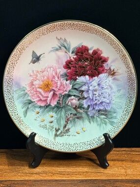 1991 W.L. George “Peony Prelude” Collector Plate